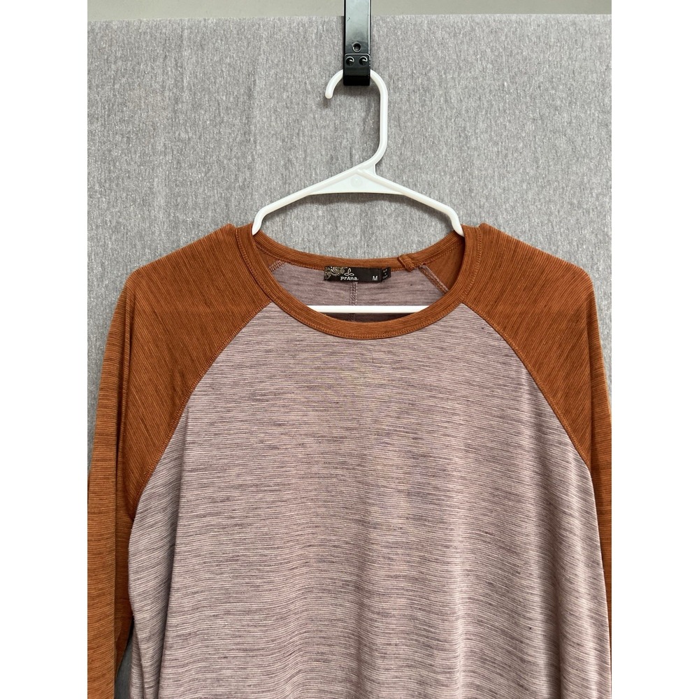 prAna Shirt Womens Sz M Orange Pink Long Sleeve Raglan Side Snap Hem Lightweight - Picture 2 of 5